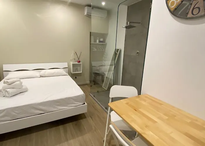 Amare House Бари