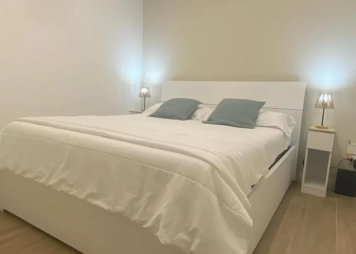 Amare House Бари